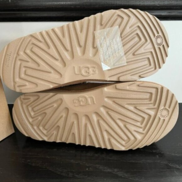 UGG Tasman Slipper Chestnut - Picture 2 of 8